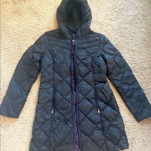 Steve Madden Black and Purple Puffer Jacket! (Great Condition with BAG)